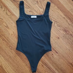 Aritzia Babaton Irwin Bodysuit